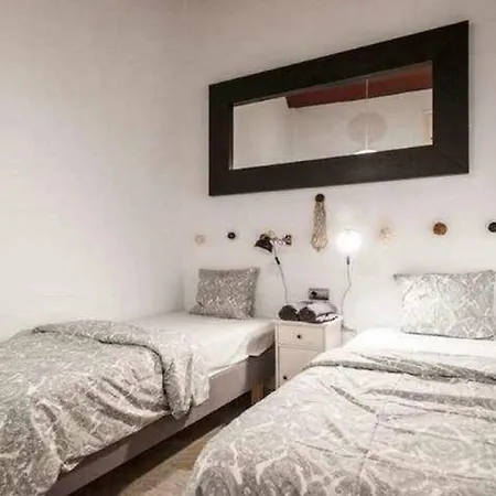 Apartment 10 Min Walk To Giralda And Rooftop Seville